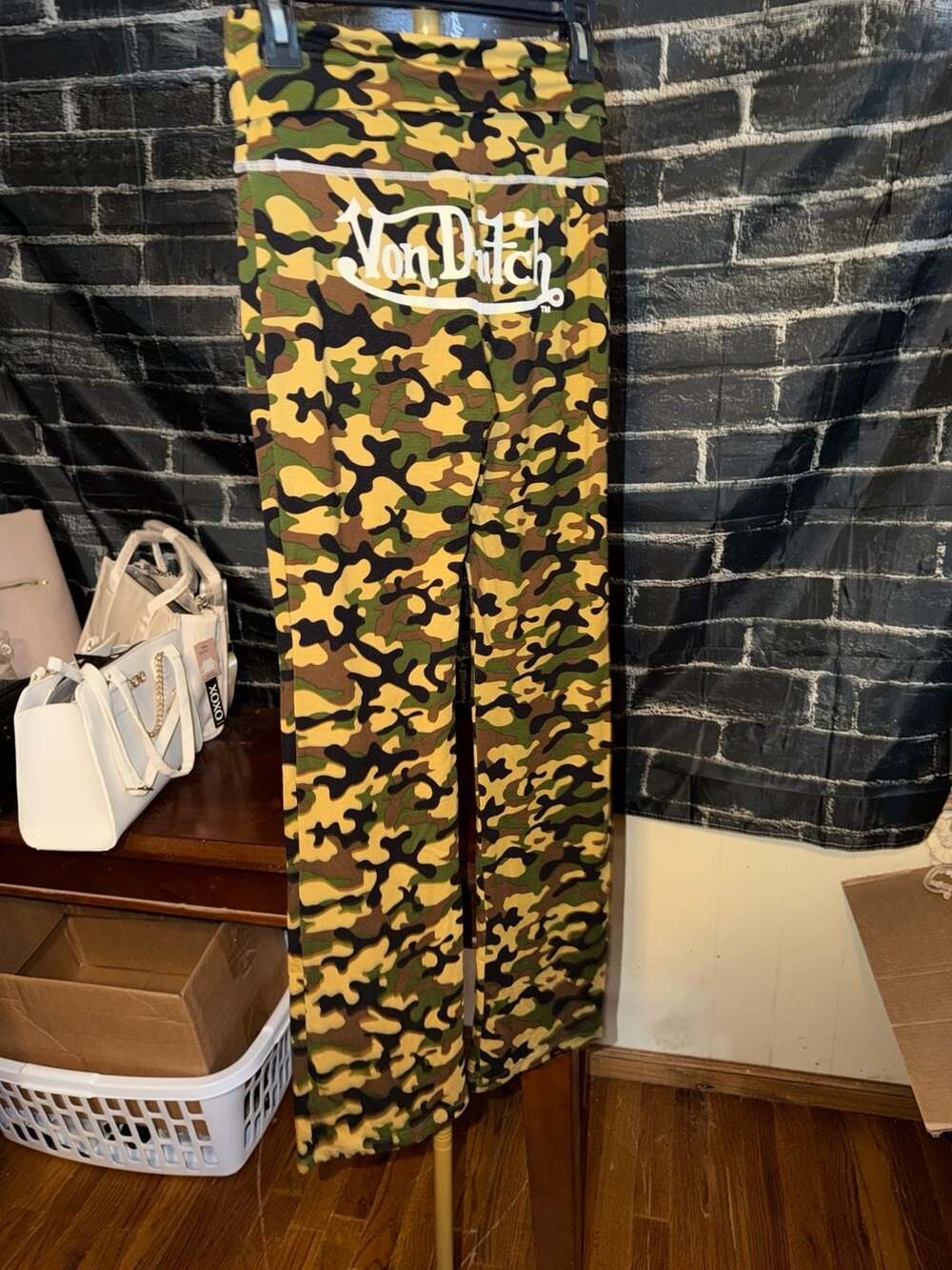 Von Dutch Camouflage Print Yoga Pants
